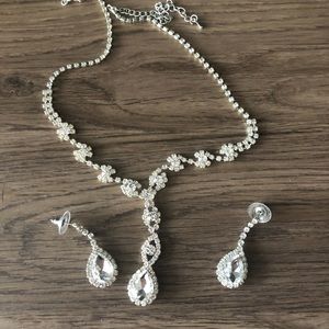 Teardrop Necklace and Earrings